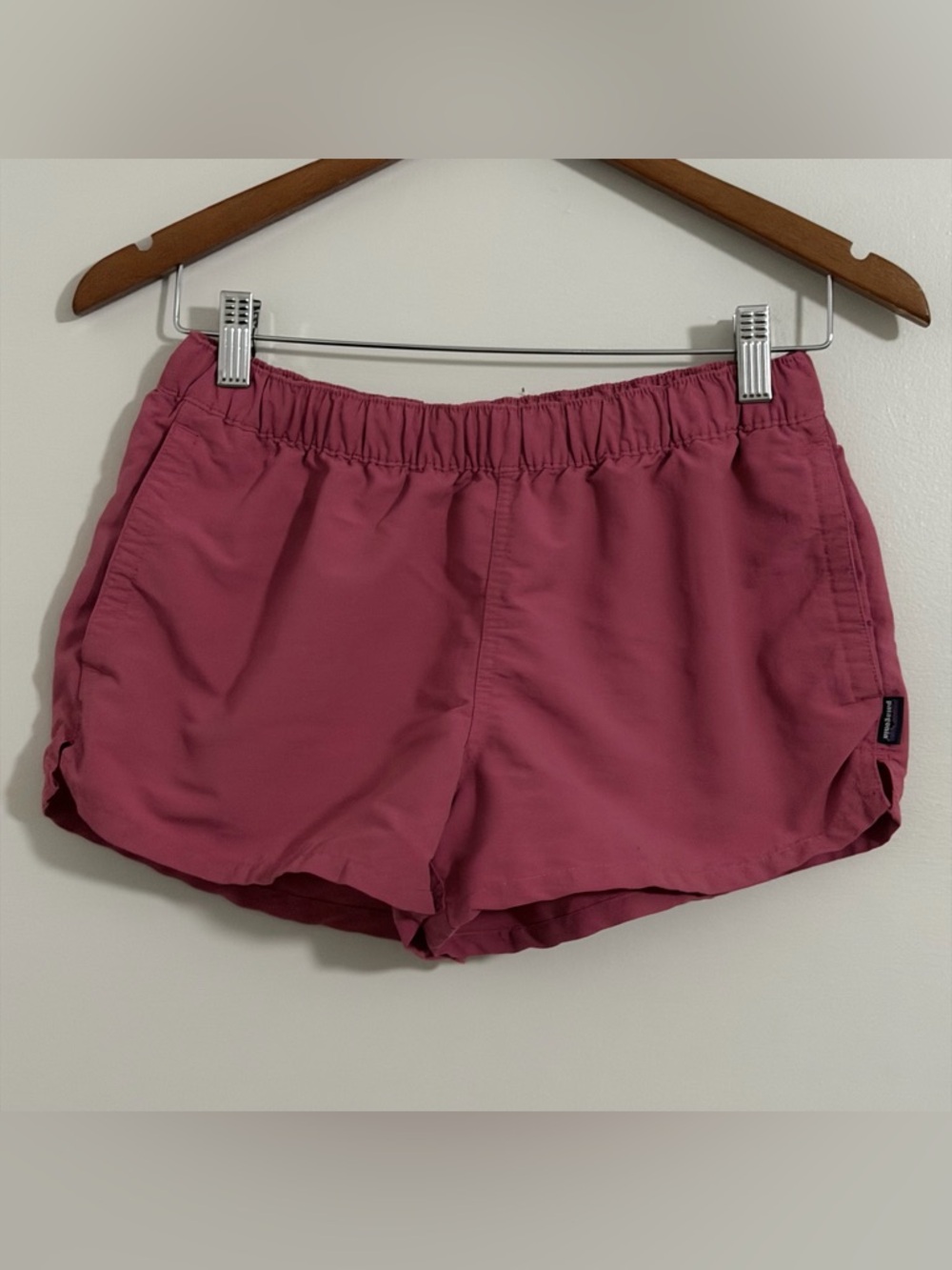 Patagonia Barely Baggies Mauve Hiking Travel Shorts Size  S